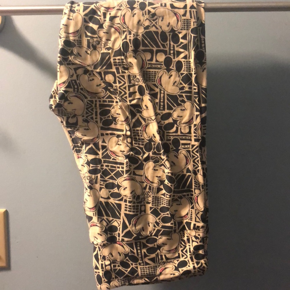 TC LuLaRoe Disney leggings